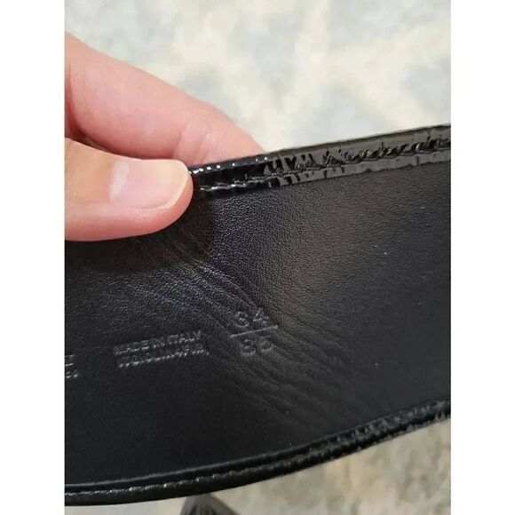 Burberry black potent double buckle leather main image 2